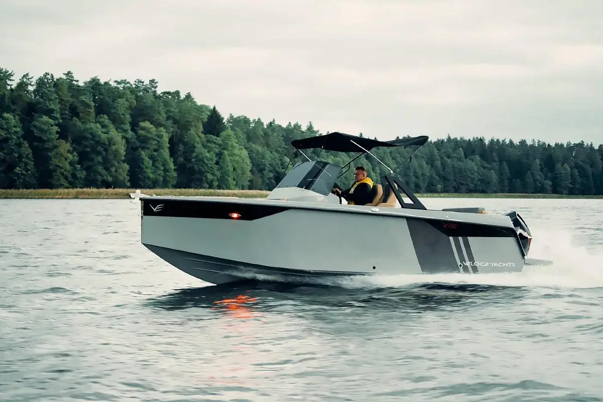 V750